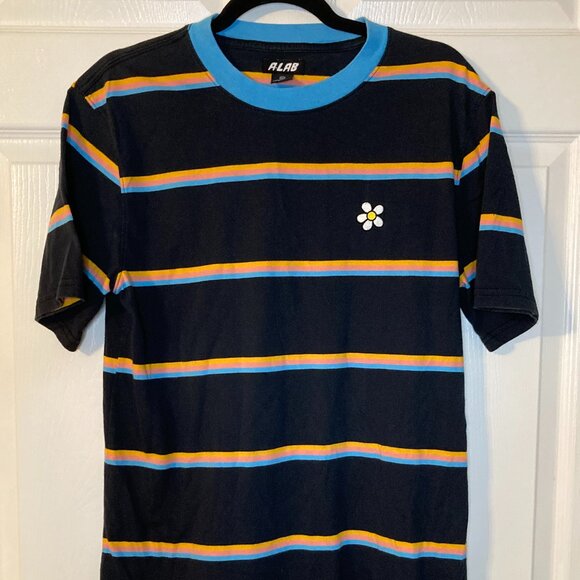 A. Lab Men's Black Daisy Patch/Striped Short Sleeve T Shirt - Size M - Picture 1 of 7